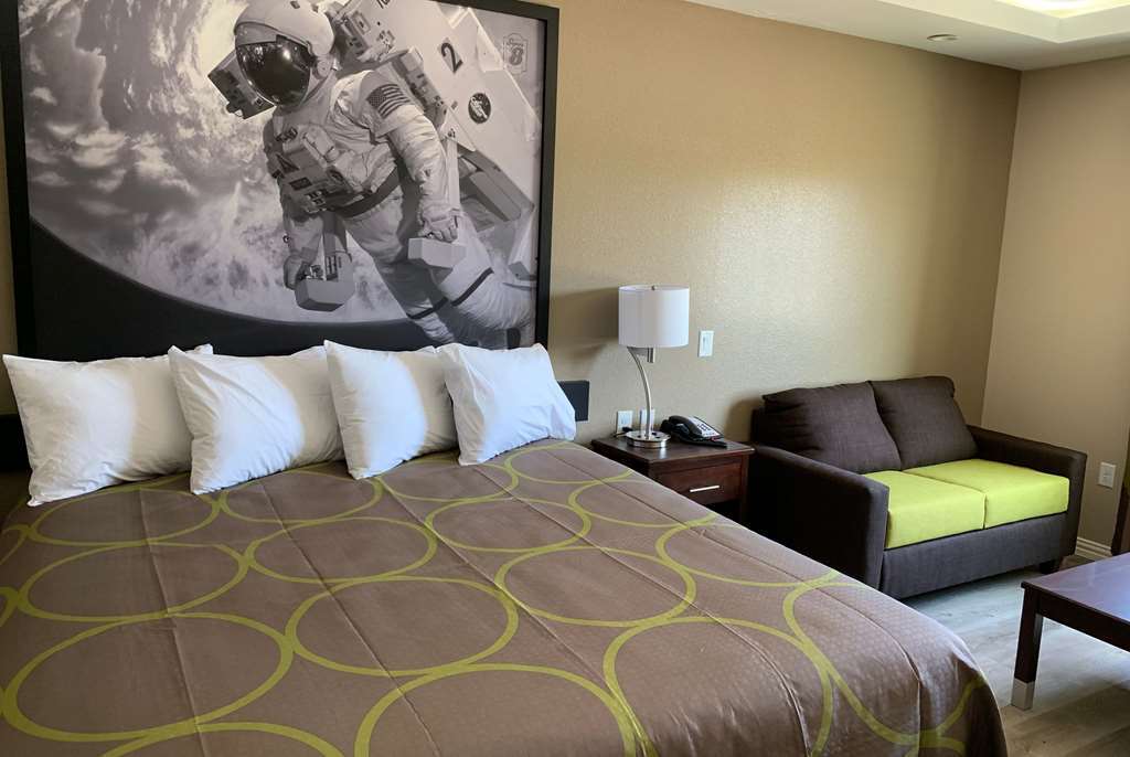Hotel Super 8 By Wyndham Kingwood Houston North Porter Habitación foto